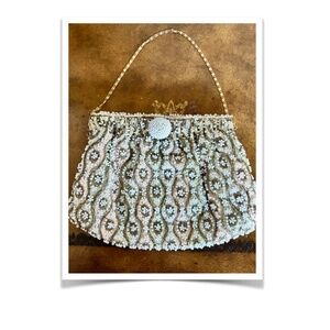BEADED PEARL EVENING BAG VINTAGE GOLD METAL WRISTLET CHAIN BEAUTIFUL